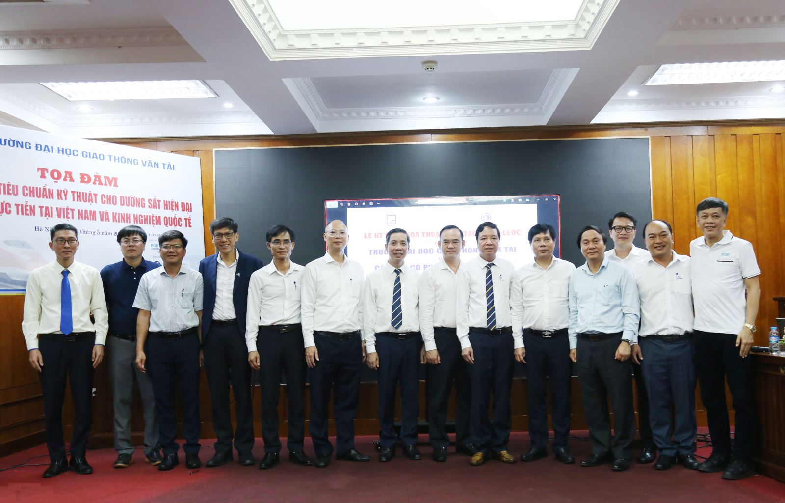 Scientific Seminar on "Standard Issues for Modern Railways – Practical Needs of Vietnam and International Experience"