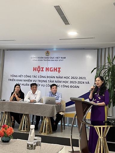 Công đoàn trường tổ chức tổng kết hoạt động công đoàn năm học 2022-2023 và thảo luận phương hướng, kế hoạch công tác năm học 2023-2024