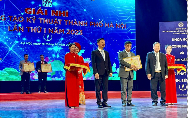 Giảng viên Trường Đại học Giao thông vận tải đạt giải Nhì tại Hội thi sáng tạo kỹ thuật Thành phố Hà Nội năm 2023